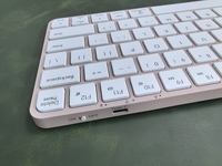 Teclado Inalámbrico Recargable Ultrafino de 78 Teclas con Interruptor de Tijera, Modo Dual Bluetooth 2.4G, Portátil, para Mac y Windows