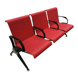 Silla de espera Baoxian Furniture PU Airport Chair BX-L019K-3 roja con reposabrazos para uso en aeropuertos, estaciones y hospitales. - Product Image 1