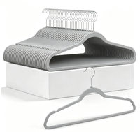 Cintres en plastique Lavinia Hanger pour hôtel, ultra-minces 0,5 cm, revêtement caoutchouc, nettoyables, crochet pivotant à 360°, lot de 50, fabricant de cintres