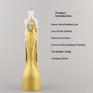 Trophée Créatif de 35 cm en Métal Doré et Argenté Haut de Gamme, Design Déesse Solide, Sculpture d'Art Abstrait Personnalisée de Déesse <span class=keywords><strong>Muse</strong></span> - Product Image 3