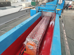 Meilleur prix Machine de rectification linéaire automatique pour affûter les couteaux de décapage de placage et d'impression en ligne pour le travail du bois - Product Image 6
