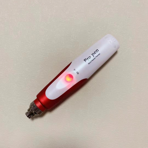 Stylo de microneedling électrique à vente chaude mondiale, stylo <span class=keywords><strong>Derma</strong></span> <span class=keywords><strong>Pro</strong></span> avec LED pour un renouvellement naturel de la peau - Product Image 4