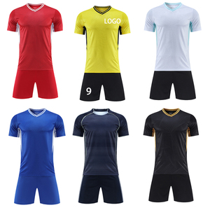 Maillot de football personnalisé imprimé, respirant, fournisseur de vêtements d'équipe, 100% polyester, unisexe adulte - Product Image 1