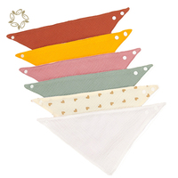 Bavoir pour bébé en coton biologique Bavoirs en mousseline de coton Vêtements pour bébé biologiques Bavoirs pour bébé imprimés et personnalisés Accessoires pour bébés