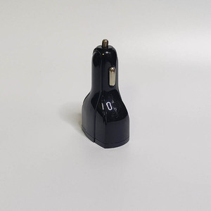 Chargeur multifonctionnel 53w 4Ports QC 3.0 <span class=keywords><strong>20w</strong></span> <span class=keywords><strong>18w</strong></span> 15w 2Usb & 2type-c charge super rapide Chargeur de voiture Adaptateur - Product Image 2