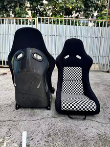 Sedile da Corsa RECARO Pole Modificato, in Pelle Scamosciata Nera e Tessuto a Quadretti Bianco e Nero con Piastra Posteriore in Fibra di Carbonio Lucida per <span class=keywords><strong>Renault</strong></span> - Product Image 3