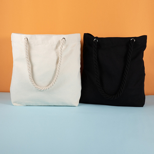 Borsa shopper personalizzata OEM in tela di cotone riciclata con manici in corda, ideale per la spesa, la spiaggia e il supermercato. - Product Image 3