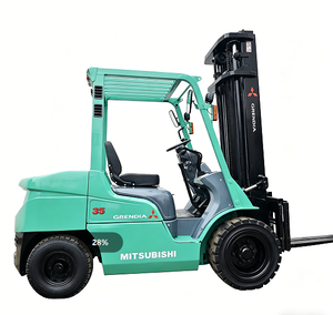 Chariot élévateur diesel Mitsubishi d'occasion, 3,5 tonnes, 4 mètres, 3 mâts avec fourches automatiques, en parfait état de marche - Product Image 1