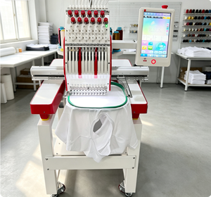 เครื่องปักคอมพิวเตอร์หัวเดียวจากโรงงานพร้อมชุดอุปกรณ์ปักครบชุด - Product Image 1