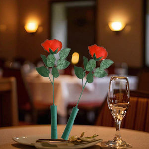 Chất lượng cao hình LED Light-Up nhựa nhân tạo tăng trong hộp đóng gói cho ngày Valentine trang trí nội thất - Product Image 4