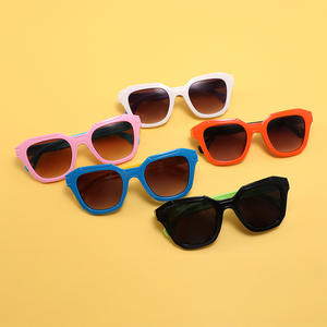 Gafas de Sol para Niños K6128, Montura de PC, Protección UV400, Estilo Color Block, Unisex, para Viajes, Pesca y Conducción - Product Image 5