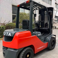 Montacargas Diésel Usado de 3 Toneladas TOYOTA 30 FD30 Original de Japón, Camión Elevador con Motor Toyota 1DZ, Pocas Horas de Trabajo