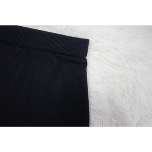 Canottiera corta personalizzata e Set corti <span class=keywords><strong>abbigliamento</strong></span> estivo da <span class=keywords><strong>donna</strong></span> 2023 a coste solide 2 pezzi Set completo completo tuta da <span class=keywords><strong>donna</strong></span> - Product Image 4