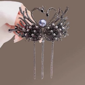 Mới Đến Sang Trọng Thiên Nga Fringe Twist Một Từ Kẹp Retro Thanh Lịch Updo Kẹp Tóc Cung Điện Phong Cách Ngọc Trai Cao cấp Kẹp Tóc - Product Image 1