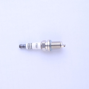 BKR6EIX 9807B-5615W K7RTCI7701 Bujía de iridio de 0.5mm con electrodo, M14*1.25mm, resistencia de cabeza pequeña hexagonal de 16mm - Product Image 4