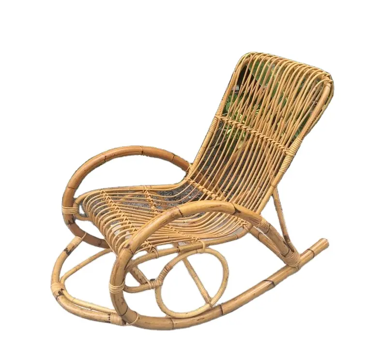 Atember aubende Rattan Franco Albini Style Rocker