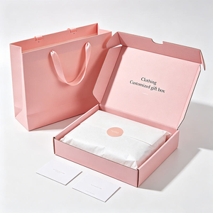 Scatole per Spedizioni Postali e Aeree in Materiali Riciclati con Logo Personalizzato e Fiori Rosa in Rilievo, Disponibili in Piccole, Medie e Grandi Dimensioni - Product Image 2