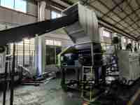 Machine de recyclage, de broyage, de lavage et de séchage des flocons de bouteilles, ligne de recyclage des flocons de plastique PET