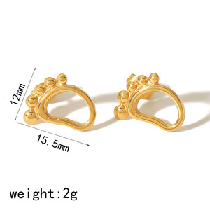 Pendientes de tuerca con forma de corazón y corona, chapados en oro de 18k, joyería de moda, regalo para mujer, origen Yiwu - Product Image 4