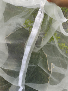 Borsa a rete con chiusura a cerniera bianca per frutta a prova di insetto - Product Image 6