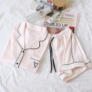 Pyjama d'été à manches courtes en satin imprimé pour femmes <span class=keywords><strong>ensemble</strong></span> deux pièces à col en v séchage rapide lisse glace soie mince lâche maison vêtements costume - Product Image 2
