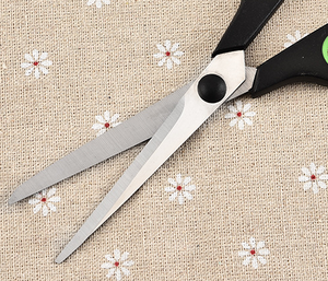 Tijeras pequeñas de tela con mango de goma de 8,5 pulgadas de acero inoxidable al por mayor, cuchillo para cortar papel de costura para el hogar, suministros de oficina - Product Image 5