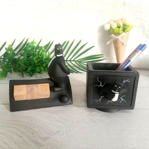 Creative pen holder ornament for office storage, desktop organizer, and office supplies. - Product Image 1