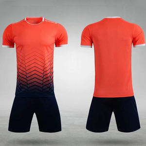 เสื้อฟุตบอลแบบแห้งเร็ว ระบายอากาศได้ดี ผลิตตามสั่ง สำหรับขายส่ง - Product Image 3