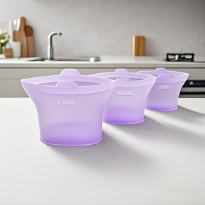 Juego de bolsas de almacenamiento de alimentos autosellantes portátiles de grado alimenticio para mantenimiento fresco de silicona cuadrada clásica Leyton, uso en la cocina, capacidad de 200ml - Product Image 1