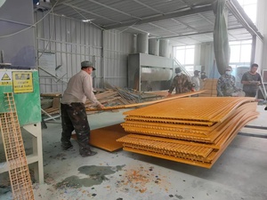 Nhà Máy Bán Buôn Tùy Chỉnh 19X19Mm Mini Lưới Lồng Chim Bồ Câu Đúc FRP Epoxy Lưới GRP Sàn Vỉ Cho Racing <span class=keywords><strong>Pigeon</strong></span> Loft - Product Image 5