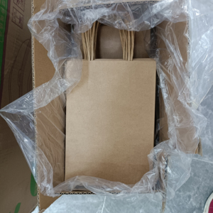 Bolsas de Papel Kraft Impresas Personalizadas Ecológicas de Alta Calidad KM con Asa Resistente para Empaque de Regalos de Lujo, Compras al por Menor - Product Image 3