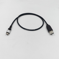 USB-C berkualitas tinggi ke jalur koneksi USB-A