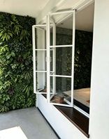 Fenêtre pliante minimaliste en aluminium noir, grande ventilation, vue vers l'extérieur, taille personnalisée non standard pour les marchés étrangers