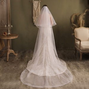 Élégant Simple Long Voile de Tulle avec Peigne Doux Cathédrale Trailing Mariage Voile de Mariée Accessoire - Product Image 3