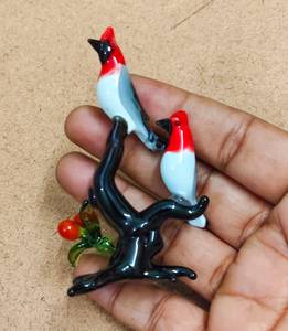 Figura de Pájaro Cardenal Hecha a Mano en Vidrio, Decoración de Pascua con Temática Animal, Miniatura Coleccionable, Adorno de Vidrio Pequeño de Rajasthan - Product Image 1
