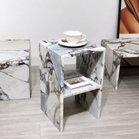 Table d'appoint carrée en marbre à veines distinctes, 2 niveaux, creuse, personnalisable OEM/ODM, en pierre naturelle, pour chambre, hôtel, villa, intérieur