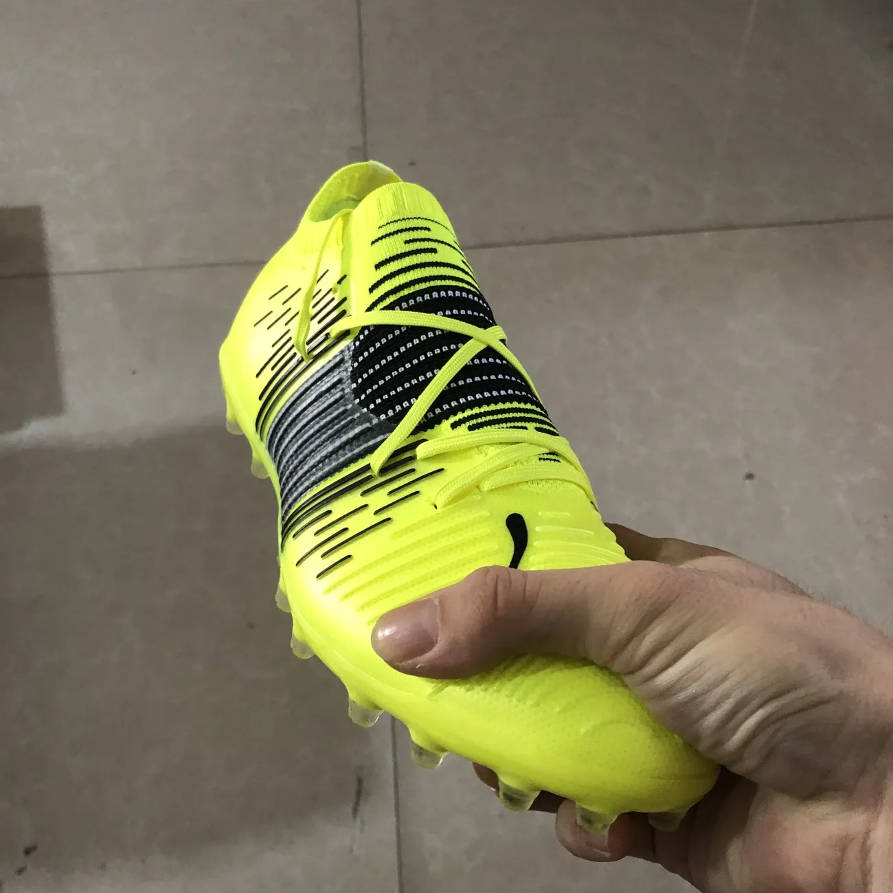 2021 usine directe nouvelle marque étanche hommes futur Z 1.1 MG football chaussures de football crampons football chaussures de football bottes