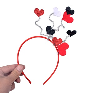 Serre-tête Cœur Saint-Valentin pour Enfants – Tissu et Plastique Tendance – Décoration de Fête – Coiffe de Célébration - Product Image 4