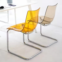 Chaises de salle à manger en acrylique transparentes empilables modernes de haute qualité - Durables et écologiques pour la maison, le bureau et l'hôtellerie