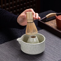 Ensemble de matcha en céramique avec bol à bec verseur, fouet à thé vert et support, design japonais, accessoires de thé, exclusivement pour les ventes transfrontalières