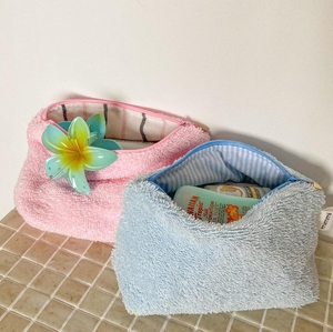 Neceser de Maquillaje Texturizado a Cuadros <span class=keywords><strong>Badtz</strong></span> <span class=keywords><strong>Maru</strong></span>, Bolsa de Cosméticos Tejida - Product Image 1