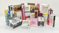 Emballages en papier kraft personnalisables provenant d'une usine chinoise, boîtes à clapet bon marché avec gaufrage et laminage mat