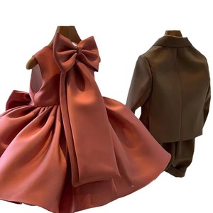 Abito di raso quotidiano per bambine di un anno di classe femminile compleanno estivo gonna da principessa con fiocco decorazione floreale gonna per Kidsren - Product Image 2