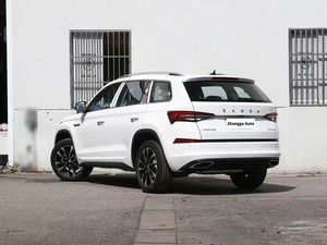 Versión Superior <span class=keywords><strong>2022</strong></span> Skoda Kodiaq TSI330 <span class=keywords><strong>7</strong></span> Plazas, Interior Premium, Gran Espacio con Alto Rendimiento, Autos Usados en Venta - Product Image 4