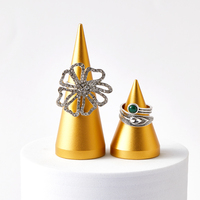 Présentoir de bijoux de bague de doigt en métal populaire de mariage de luxe