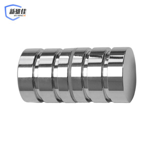 Manija de puerta de acero inoxidable Xin Xiong Jia, diseño minimalista para baño, puerta corredera, manija de un solo orificio - Product Image 1