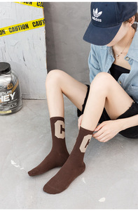 Chaussettes coréennes colorées à la lettre C, chaussettes mi-mollet pour femme, style influenceur, chaussettes en coton molletonné pour l'automne et l'<span class=keywords><strong>hiver</strong></span> - Product Image 5