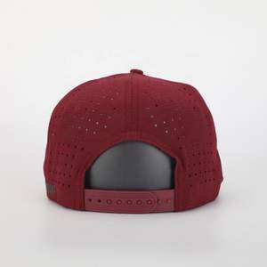 Gorra Deportiva de Alto Rendimiento con Diseño de 6 Paneles, Logotipo Personalizado, Visera Plana de Poliéster, Venta al por Mayor, Orificios Cortados con Láser, Estilo Vintage con Cuerda - Product Image 5