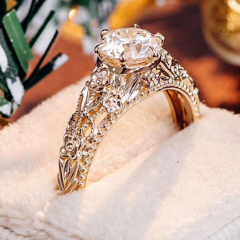 Bague en or massif 14 carats avec diamant de laboratoire.