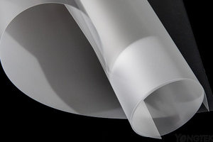 Film de diffusion flexible personnalisé avec design ultra-fin pour écrans pliables, appareils AR/VR, affichage HUD automobile et rétroéclairage d'écrans incurvés - Product Image 6